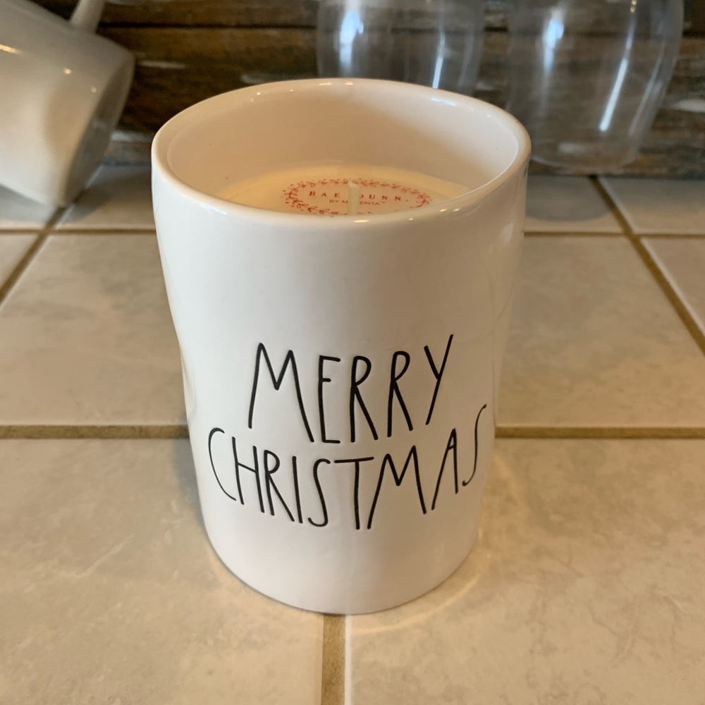 Rae Dunn candle